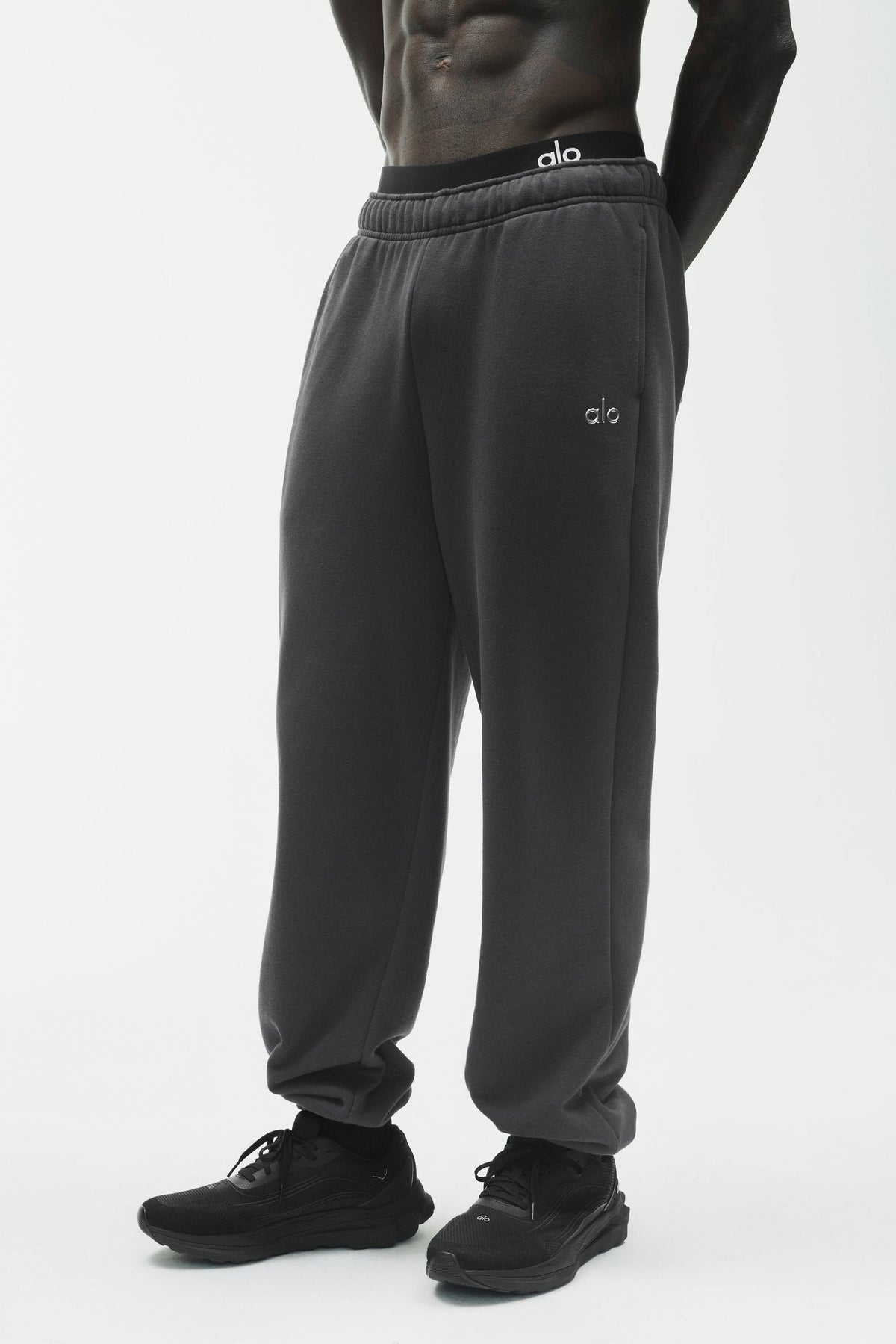 Accolade Sweatpant - Anthracite